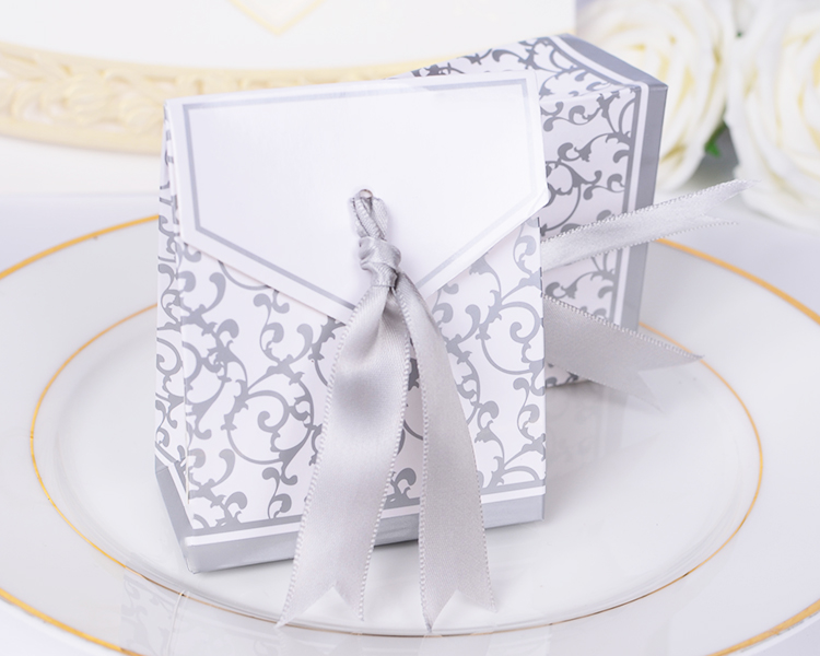 50pcs Creative Wedding Candy Gift Box Wedding Party Chocolate Candy Gift Paper Boxes