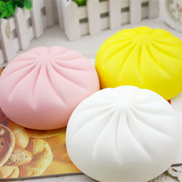 

Jumbo Steamed Bun Squishy 15cm Slow Rising Scented Food Collection Decor Toy