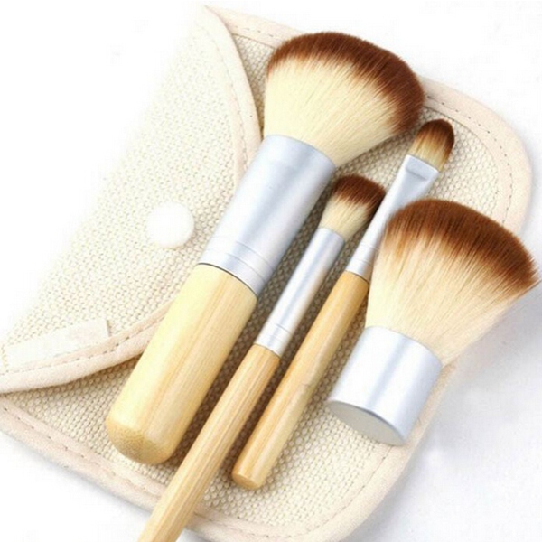4PCS Bamboo Handle Makeup Brush Powder Blush Brushes Cosmetics Set