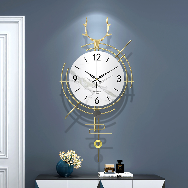 Nordic Light Luxury Deer Head Clock Wall Clock Living Room Home Fashion Personality Creative Wall Clock Modern Minimalist Decoration