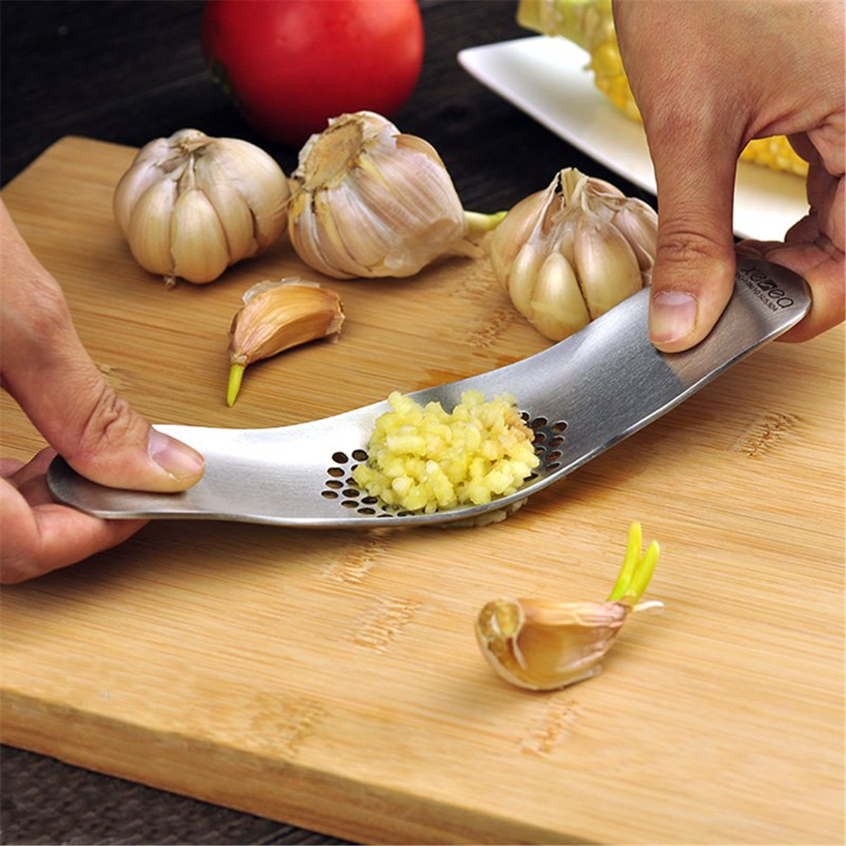 

Stainless Steel Garlic Press Grinding Slicer Mincer Metal Novelty kitchen Crusher Chopper Cutter