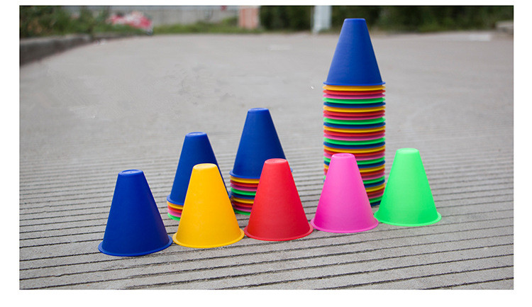 O treinamento de 10pcs/lot marcação de patim de corrida de esquis de cones empilha a cor casual pela xícara