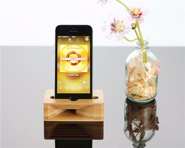 Universal Wooden Phone Stand Amplifier Mobile Bracket Lazy Holder for under 5.5-inch Smartphone
