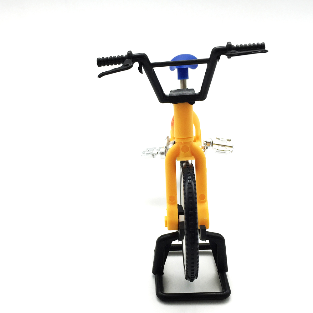1Pc WPL Simulate Action Figure Bike Bicycle 10cm Random Delivery RC Car Parts 121x48.4x80mm - Photo: 8