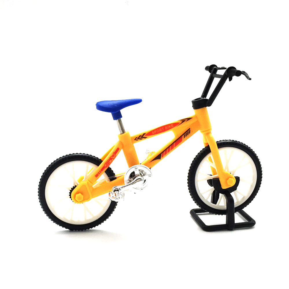 1Pc WPL Simulate Action Figure Bike Bicycle 10cm Random Delivery RC Car Parts 121x48.4x80mm - Photo: 9