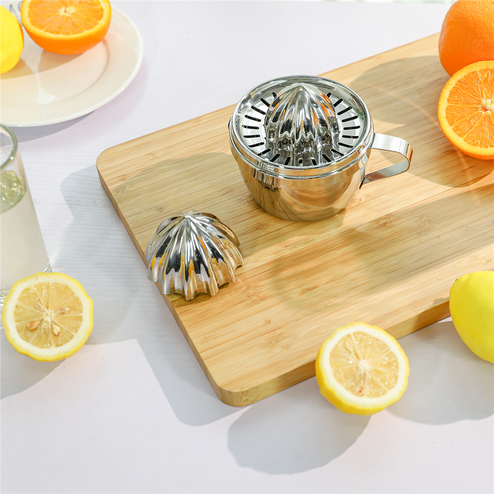Stainless Steel Lemon Squeezer Manual Fruit Juicer Built-in Measuring Cup 500ml