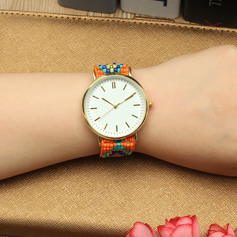 

Custom Folk Женское Watch Alloy Чехол Вязаный ремешок из ткани Ретро-кварцевые наручные часы