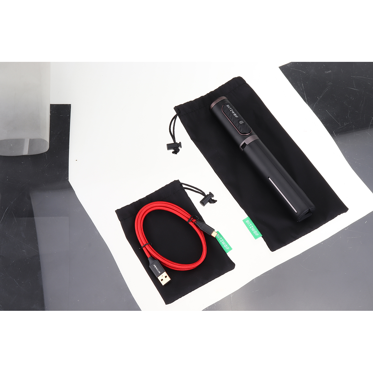 BlitzWolf® BW-ST1 Portable Cable Organizer Headphone Storage Organizer Bag for Cable Headphone Power Bank Selfie Sticks